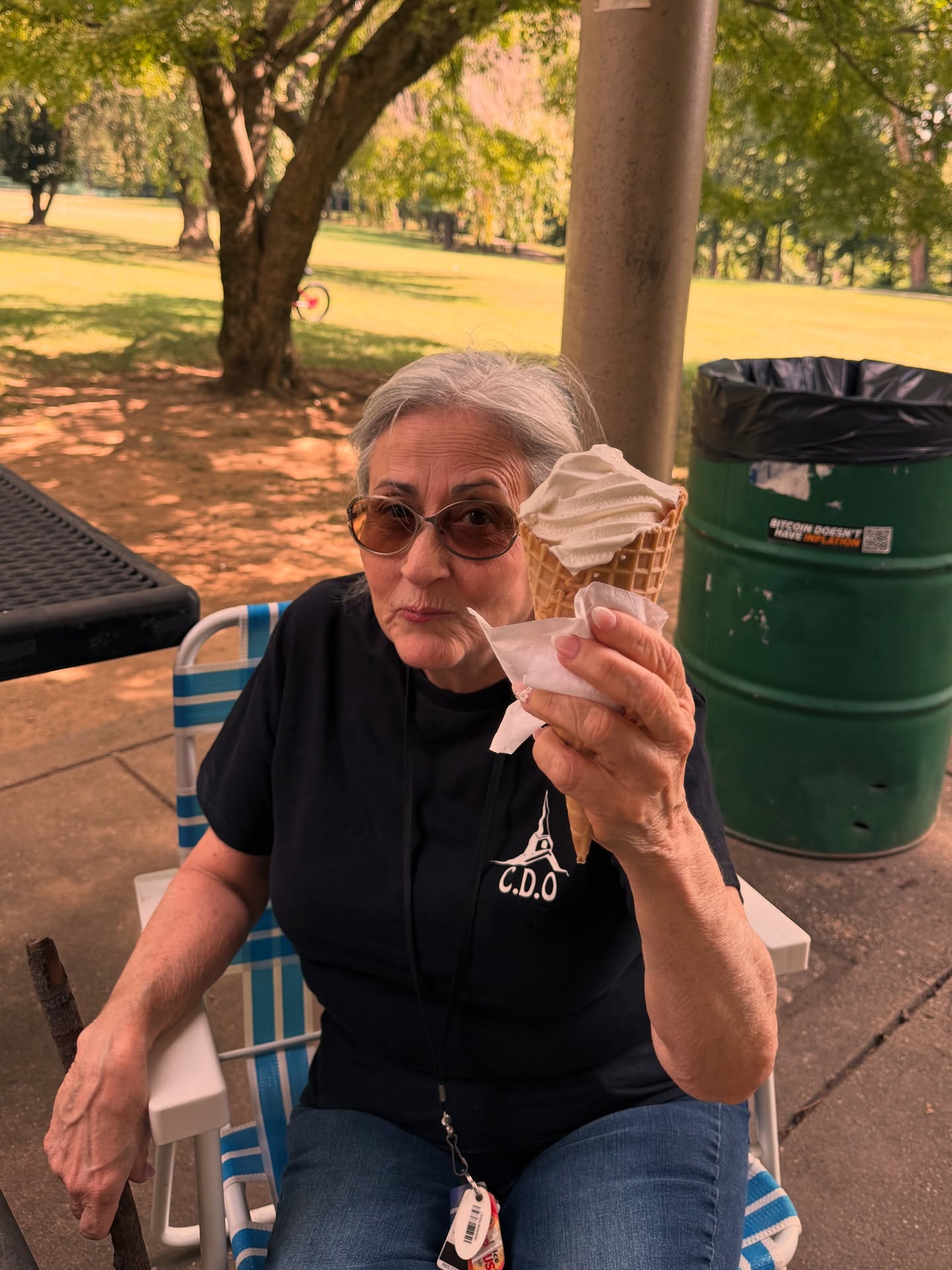 Casa de Oración community event in the park